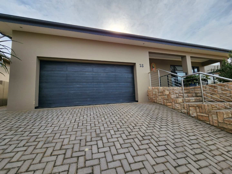 3 Bedroom Property for Sale in Monte Christo Western Cape